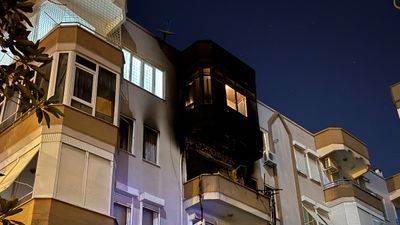 Antalya'da evde çıkan yangında yaşlı adam hayatını kaybetti