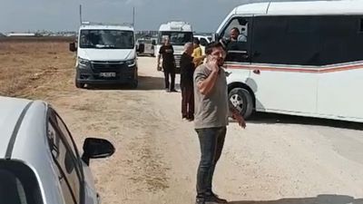 Adana'da devlet depremzedeye ev yaptı: Belediye yolunu yapamadı