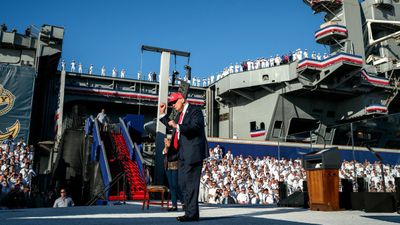 Trump, ABD donanmasının kuruluşunun 250'nci yıl dönümü törenine katıldı