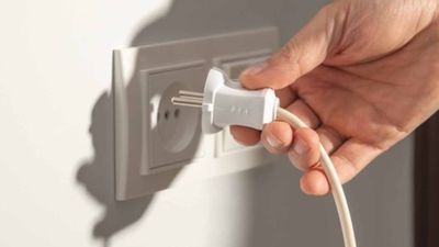 Bu cihazların fişini hemen çekin: Kapalıyken bile elektrik yiyor