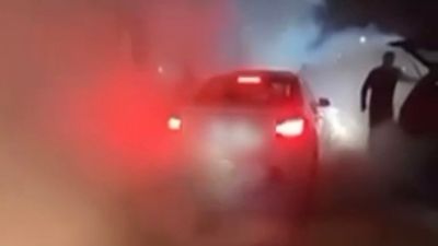 Samsun'da drift atarak lastik yakan sürücüye 11 bin lira ceza