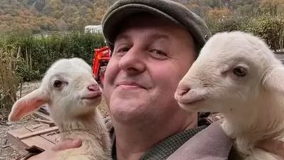 İlker Ayrık'ın çiftliği! 