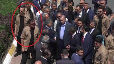 Koruma polisleri neden yeşil gömlek giyer