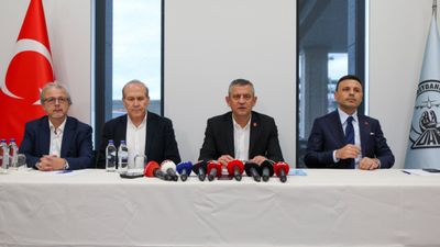 Özgür Özel'den uyuşturucu operasyonunda işlem yapılan ünlülere destek