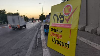 Irak'ta Barzani'nin partisi seçim kampanyasında ilk kez Türkçe afiş kullandı