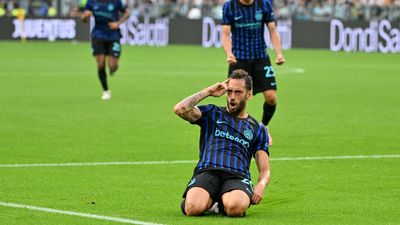 Hakan Çalhanoğlu'ndan Fenerbahçe ve Galatasaray cevabı!