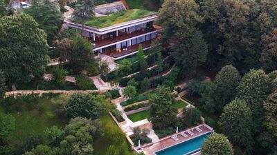 İstanbul'da Roman Abramoviç'e ait villanın restorasyon sonrası son hali görüntülendi