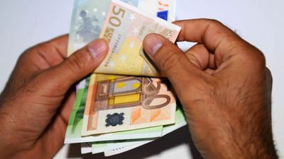 Almanya'da emekli olup çalışanlardan daha az vergi alınacak