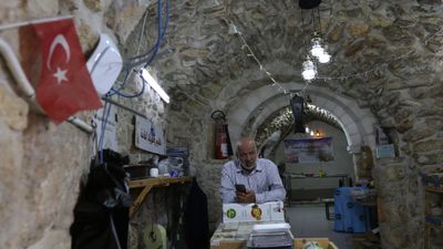 El Halil'de Türkiye aşkı: İşgal altındaki bölgede her köşede Türk bayrağı bulunuyor