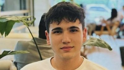 İzmir'de taksi ile çarpışan motosikletin sürücüsü kurye öldü