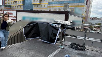 İstanbul'da metrobüste yürüyen merdiven yangını