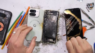 Google Pixel 10 Pro Fold dayanıklılık testi sırasında patladı