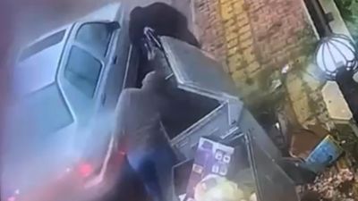 Samsun'da zehir tacirleri çöpe gizledikleri 6 bin 937 hapla yakalandı