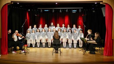 İstanbul'da Türk Müziği İlkokulu'nda çocuklar Gazze yararına konser düzenledi