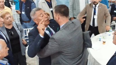 İYİ Parti ilçe kongresinde kavga çıktı