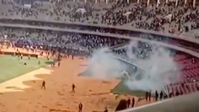 Kenya'da eski başbakanın cenazesinde izdiham: 6 ölü, 160 yaralı