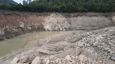 İzmir'de Balçova Barajı da kurudu: Su kesintileri devam ediyor