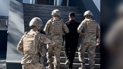 Muş'ta Türk bayrağına yönelik saygısız paylaşımı beğenen kişi gözaltına alındı