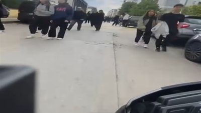 Bursa'da ehliyetsiz sürücünün okul önünde motosikletle tehlikeli yolculuğuna ceza