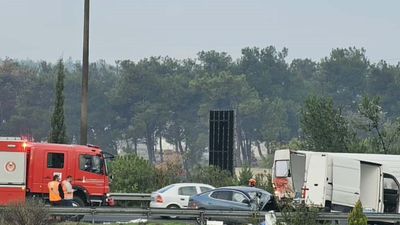 İzmir'de zincirleme trafik kazası: 1 kişi feci şekilde can verdi