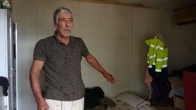 Antalya'da iyilik yaptı her şeyini kaybetti: Yarım milyon borçla baş başa kaldı