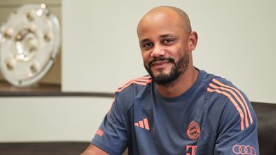 Bayern Münih, Vincent Kompany'nin sözleşmesini yeniledi