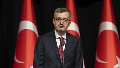 Burhanettin Duran'dan Özgür Özel'in 