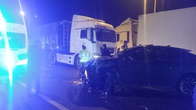 Bilecik'te direksiyon başında kalp krizi geçiren sürücü kaza yaptı: 1 ölü, 1 yaralı