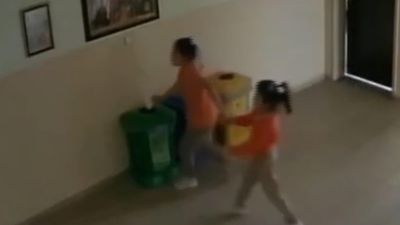 Erzincan'da bir ilkokuldaki miniklerin örnek davranışı ödüllendirildi