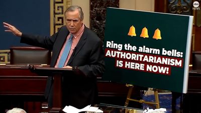 ABD'li Senatör Merkley, 22 saatten fazla Senato'ya hitap etti