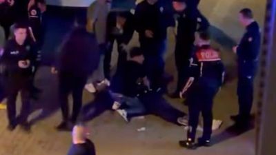 Zeytinburnu’nda bıçaklı kavga: 1 ölü 2 yaralı