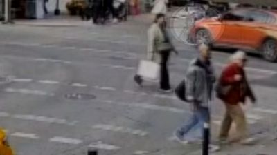 İstanbul'da oyuncu İrem Helvacıoğlu'nun yaralandığı kaza anı kamerada