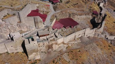 Harput Kalesi’nde 4 bin 500 yıllık tarih, gün yüzüne çıkarıldı