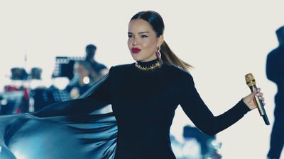 Bengü tekne turunda hortuma yakalandı! O anlar sosyal medyada paylaşıldı