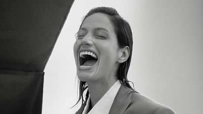 Gülcan Arslan taytlı tulumuyla gündemde! Görenler yorum yapmadan geçemedi