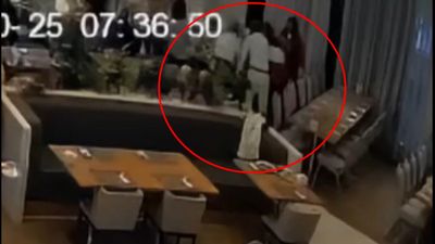 Diyarbakır'da nefes borusuna zeytin kaçan kadın Heimlich manevrası ile kurtarıldı