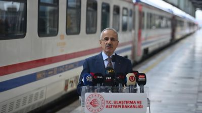Abdulkadir Uraloğlu: Turistik Doğu Ekspresi yeni sezona hazır, bilet satışları yarın başlıyor