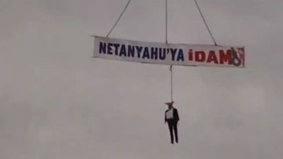 Trabzon'da 'Netanyahu'ya idam' yazılı manken sallandırıldı