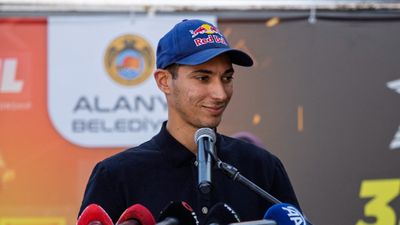 Toprak Razgatlıoğlu, memleketi Alanya'da coşkuyla karşılandı