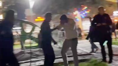 Aksaray’da “eski-yeni sevgili” kavgasına polis biber gazıyla müdahale etti