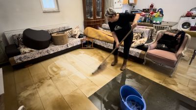 Edirne'de etkili olan sağanak yağış sonrası bazı evleri su bastı