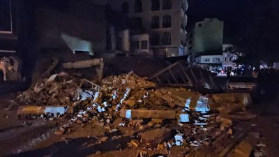 Balıkesir'deki depremin ardından bakanlardan açıklama