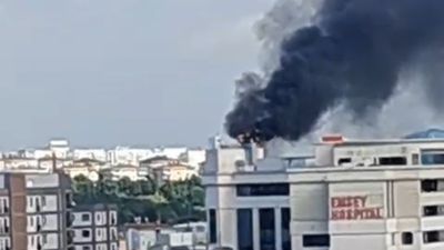 Pendik'te hastanede yangın