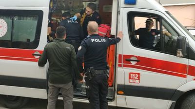 Aksaray'da 16 yaşındaki çocuk okul çıkışı iki arkadaşını bıçakladı