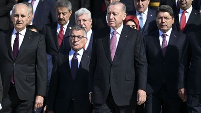 Cumhurbaşkanı Erdoğan'a Anıtkabir'de yoğun sevgi gösterisi