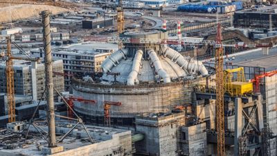 Alparslan Bayraktar: Akkuyu'da elektrik üretimi 2026'da başlayacak