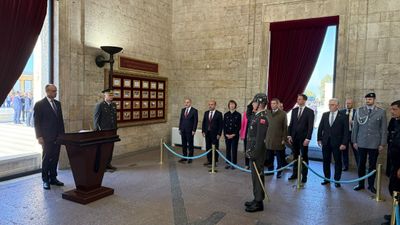 Almanya Başbakanı Merz, Anıtkabir'i ziyaret etti