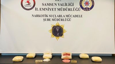 Samsun'da kamyonete gizlenmiş 4 kilo uyuşturucu ve 4 bin hap ele geçirildi