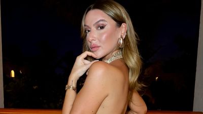 Hadise 40'ı kutlamaya doymadı! Yeni pozlar geldi