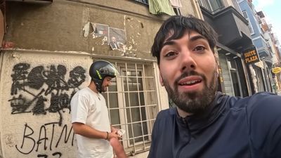 İstanbul'a gelen İspanyol Youtuber darbedildi